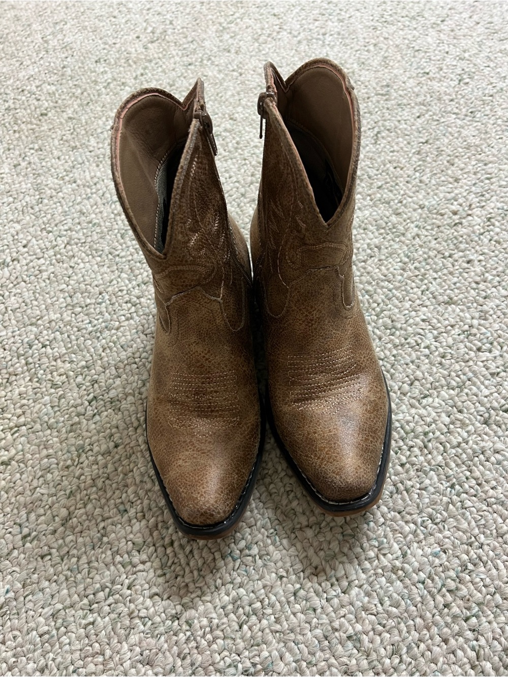 Roper Tan Vintage Women's Ankle Boots size 7